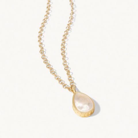 Naia Teardrop Necklace 20&quot; Pearlescent
