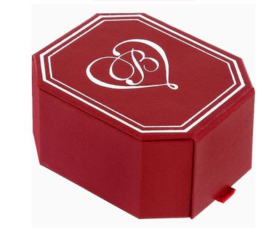 Pretty Tough Bold Heart Petite Necklace Gift Box