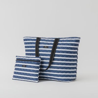 Plus 1 Travel Bag 2026