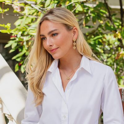 Berry Clover Linear Earrings - Gold