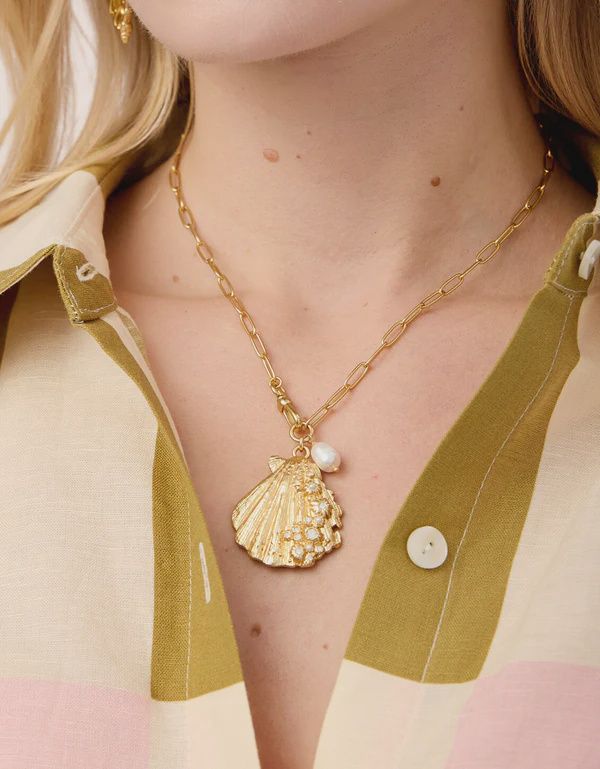 Scallop Shell Necklace 18" White Opal