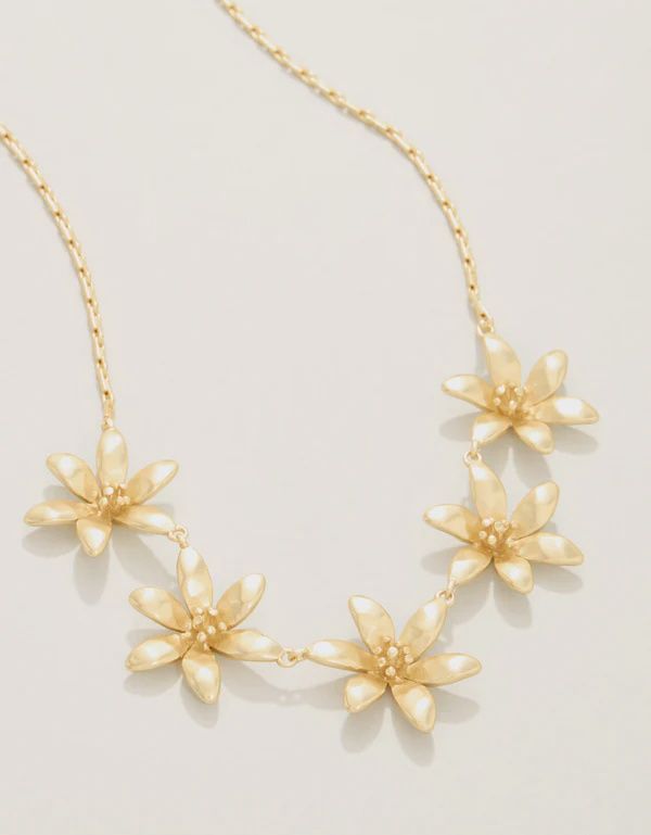 River Lily Station Necklace 17"