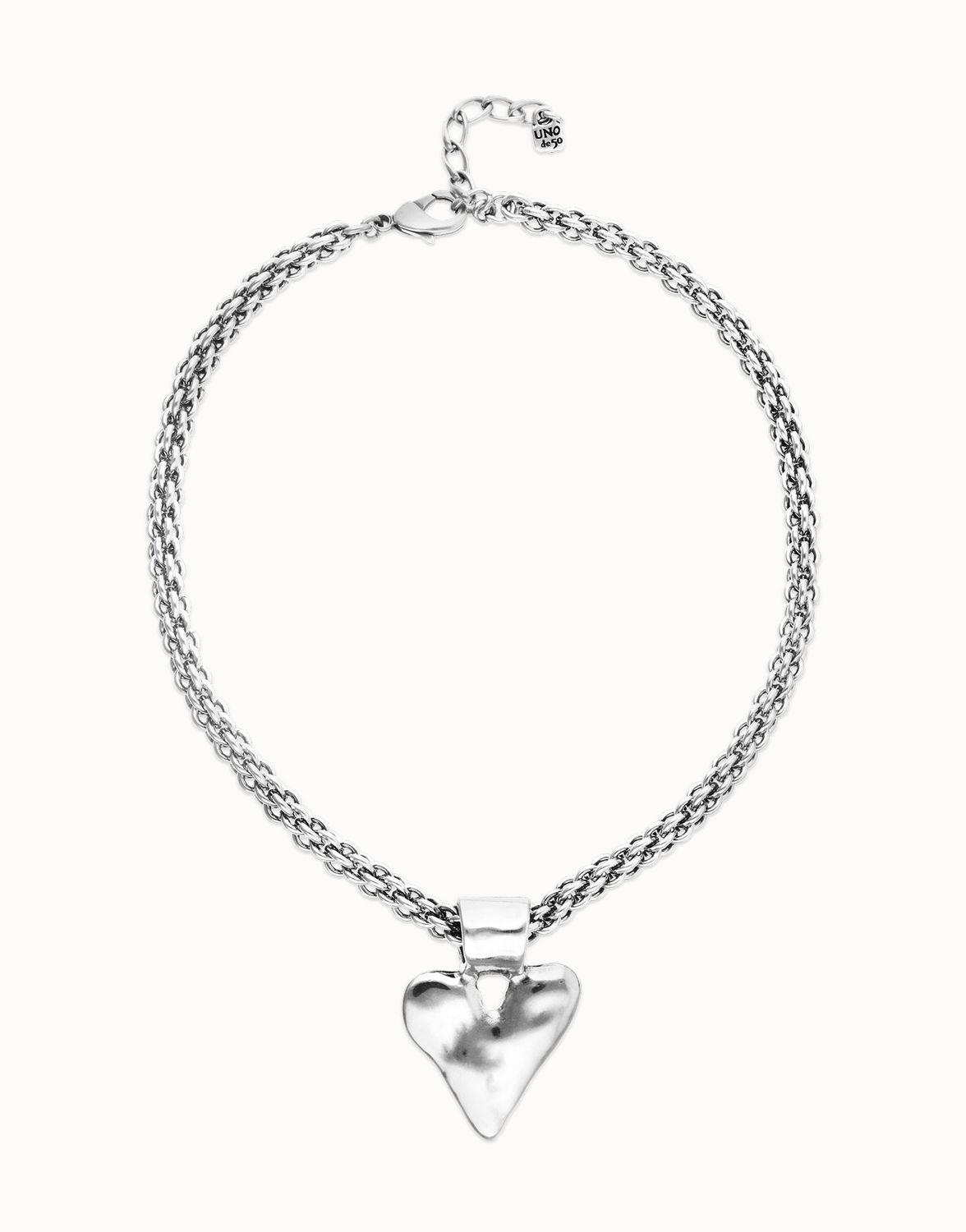 Thick Chain and Heart Detail Necklace