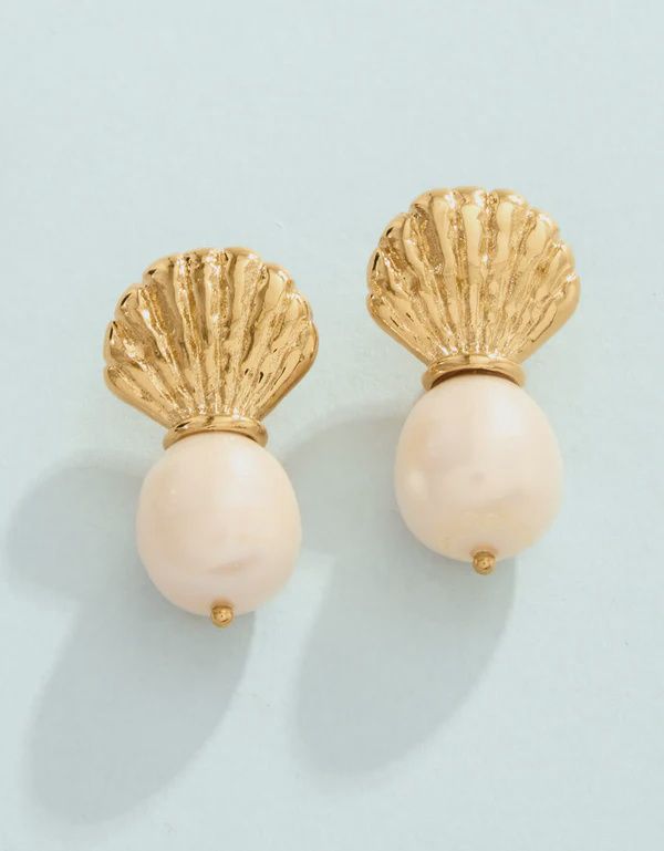 Pearl Shell Stud Earrings Pearl