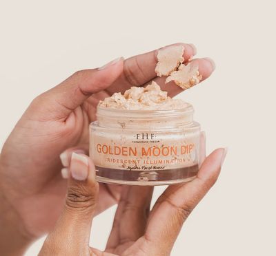 Champagne Moon Dip® Illumination Mousse with Retinol + Wrinkle-Targeting Peptides