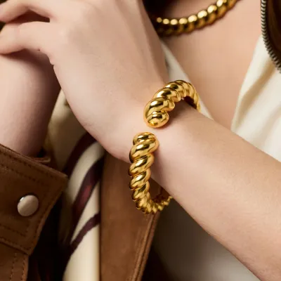Julie Vos Ravello Cuff