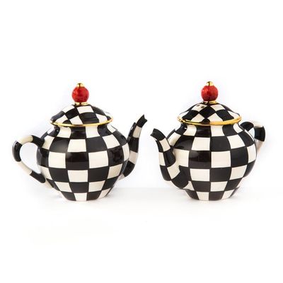 Courtly Teapot Salt &amp; Pepper Set