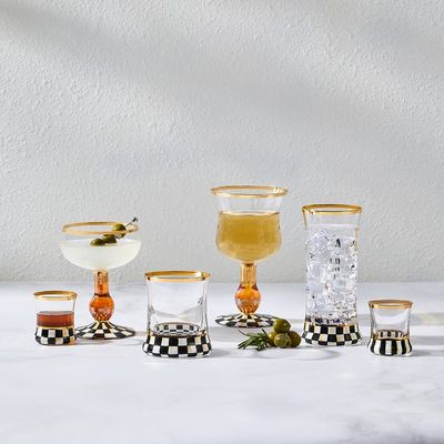 Courtly Check Wine Glass