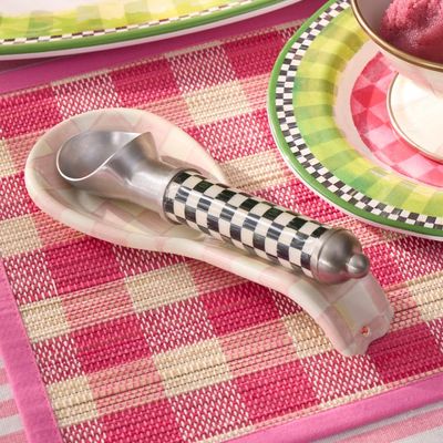 Rosy Check Spoon Rest