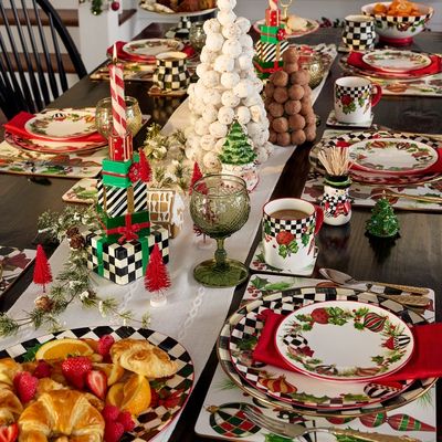 Deck the Halls Mugs, Set of 4