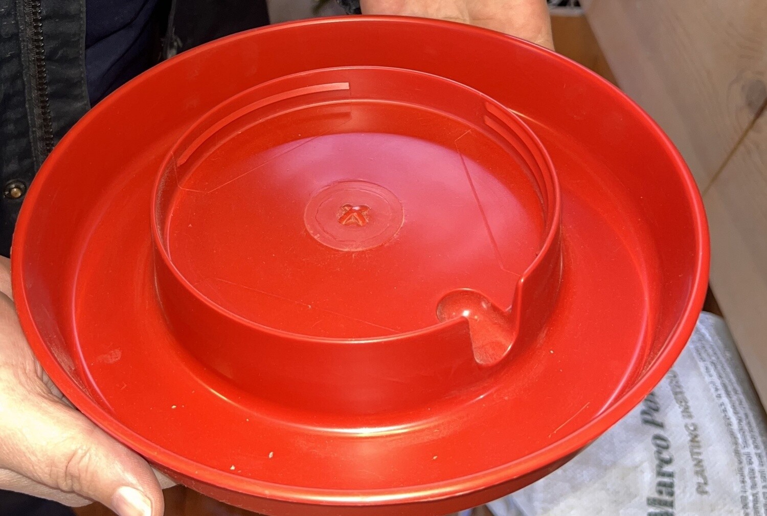 Waterer Bottom-PLASTIC-Gallon