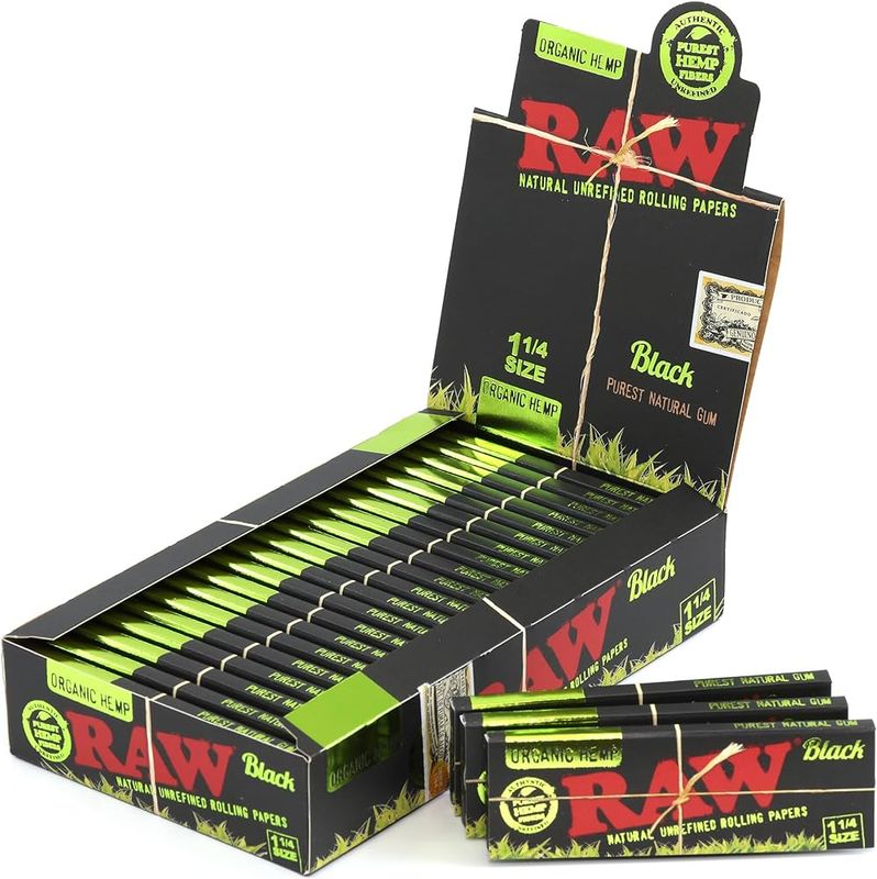 Raw Black Organic 1 1/4" Papers