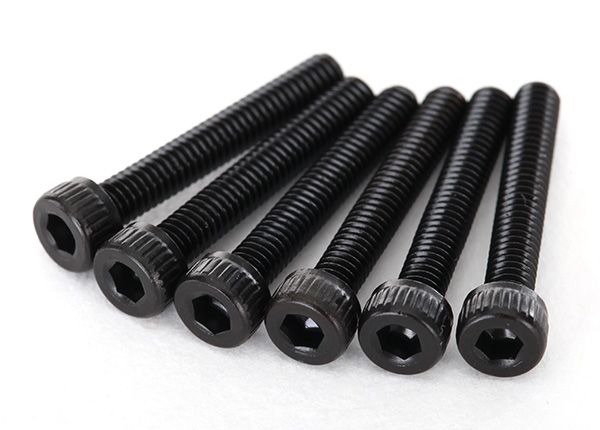 2618 - Screws, 2.5x16mm cap-head machine (6)