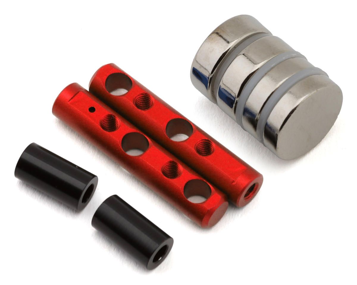 ZS-016MGRR Yokomo Rear Magnetic Body Mount (Red)
