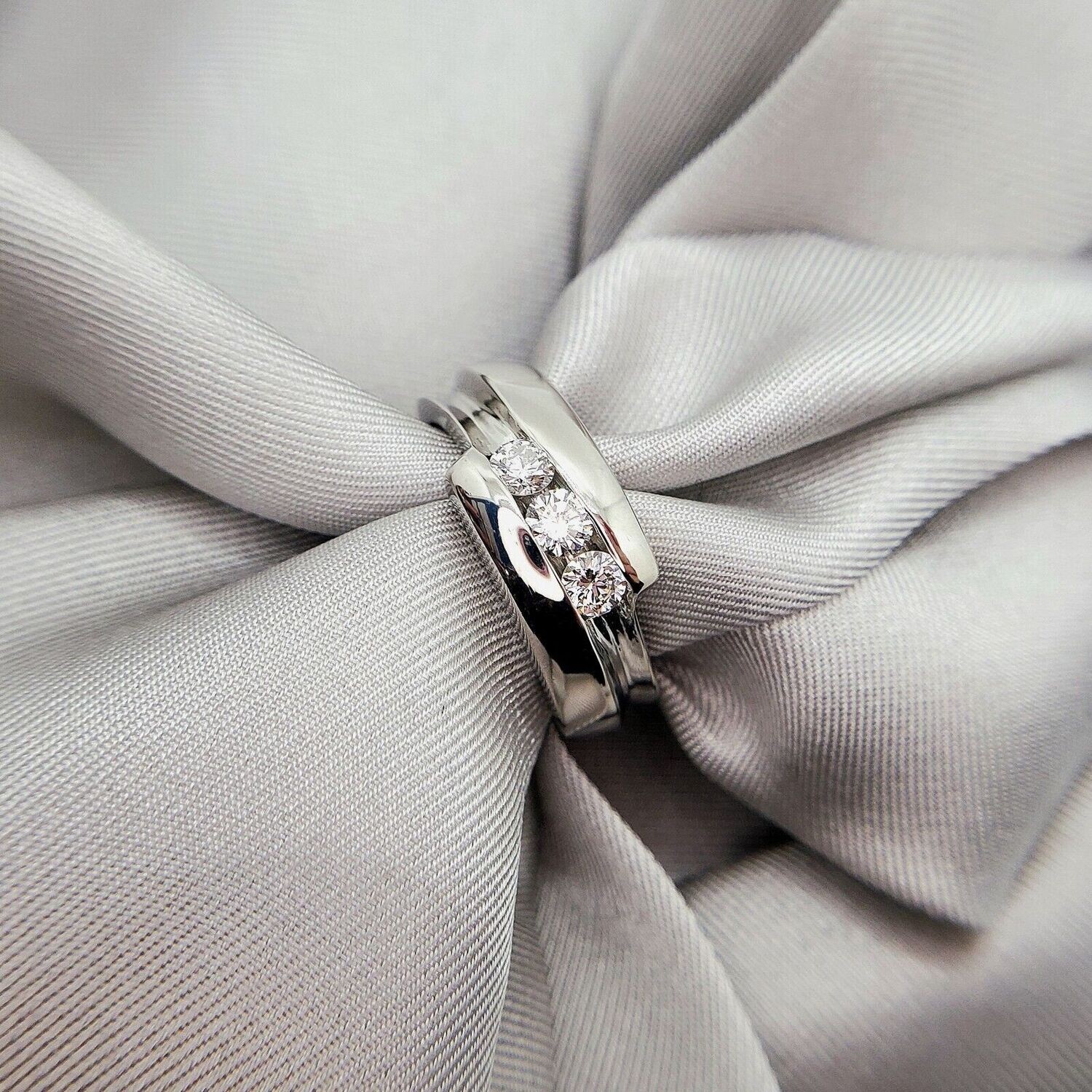 14k White Gold Mens Past Present and Future VS2 Diamond Ring