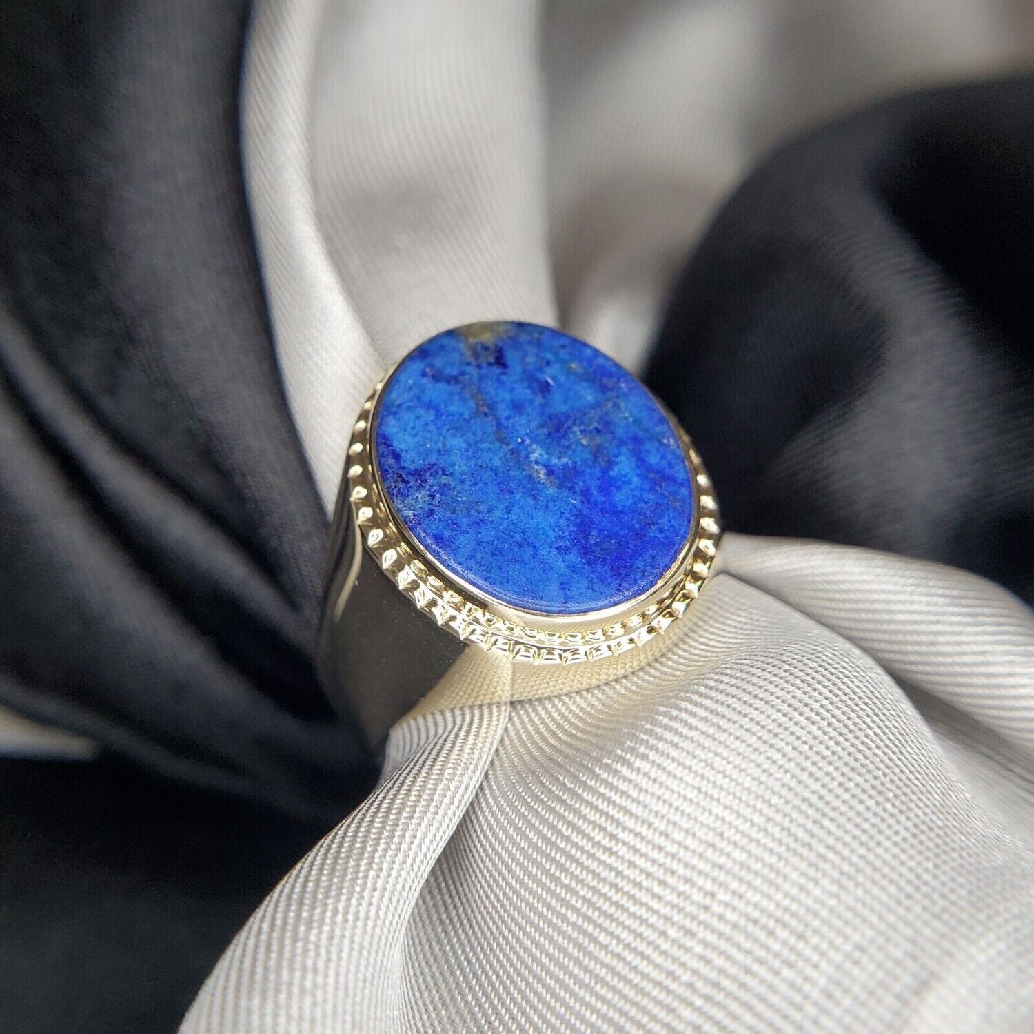 Mens Yellow Gold and Lapis Lazuli Signent Ring