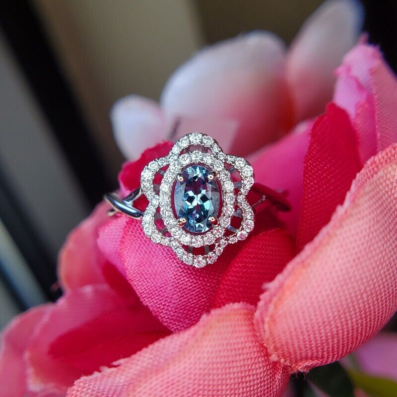 14k White Gold Floral Natural Aquamarine Ring
