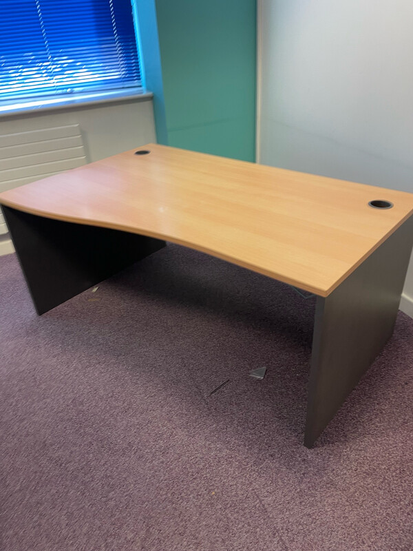 Wave Desk Tech Support Lab Desks
