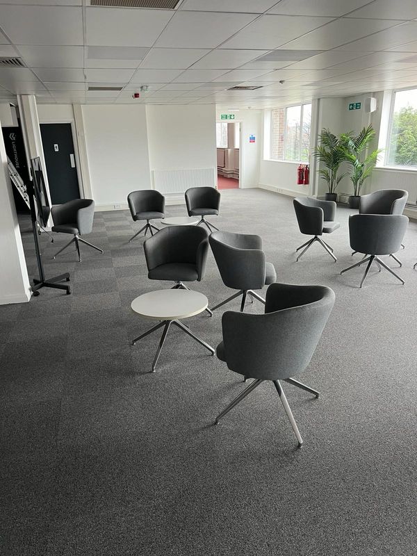  Chairs 