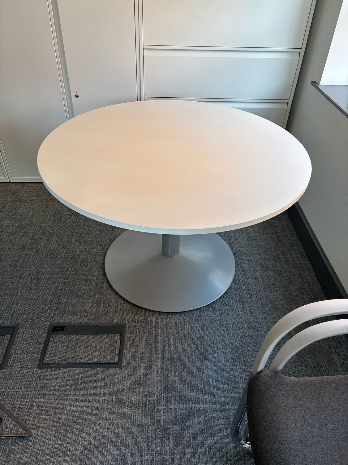 Round White Table 1.2m