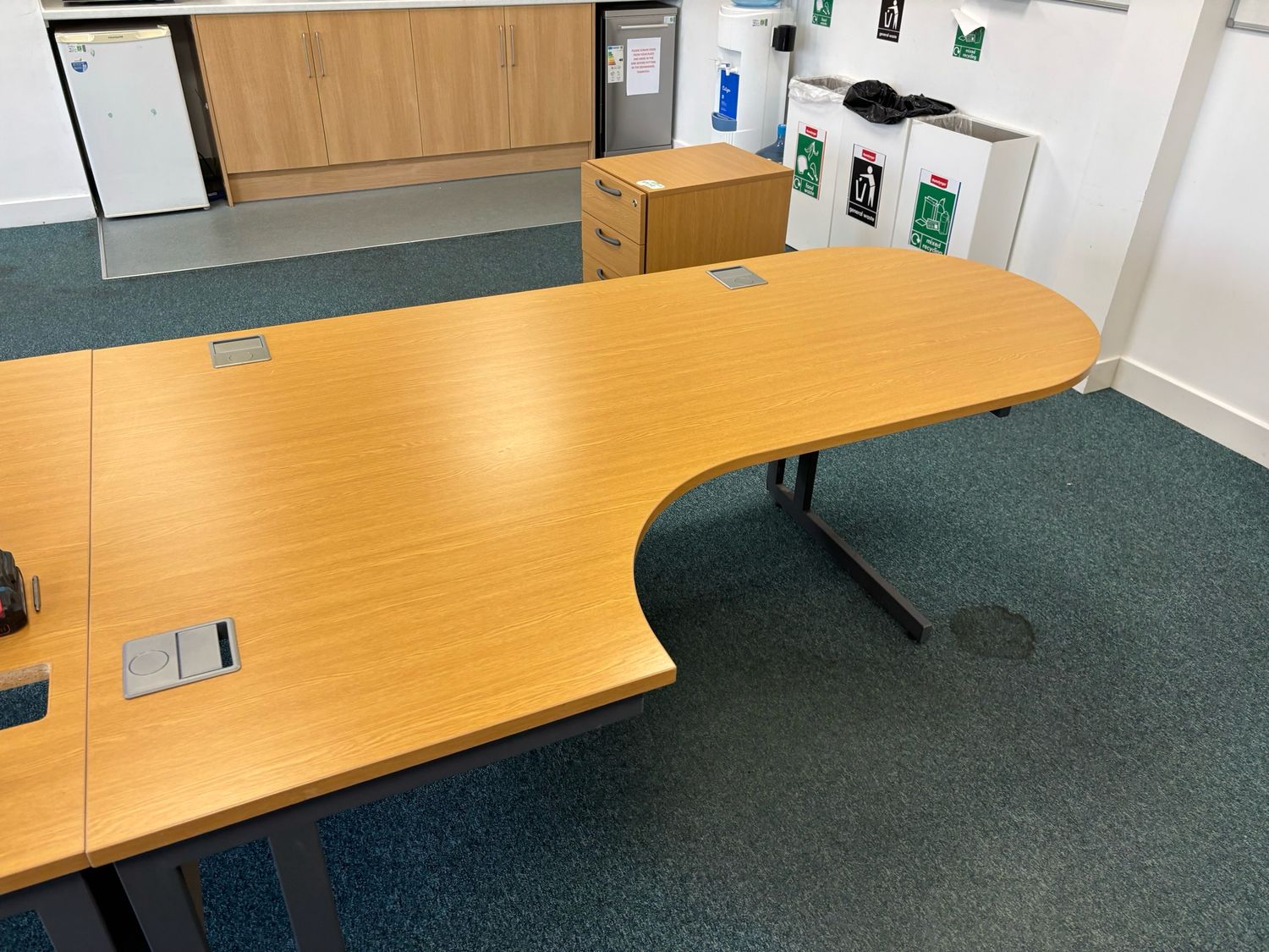 Right Hand Corner Desk 2m X 1.2m
