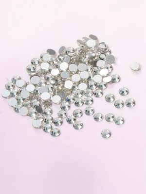 Nails accessories