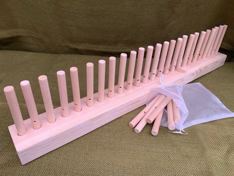 Peg Loom by Lili-wen Looms - 24 pegs, perfect for larger projects