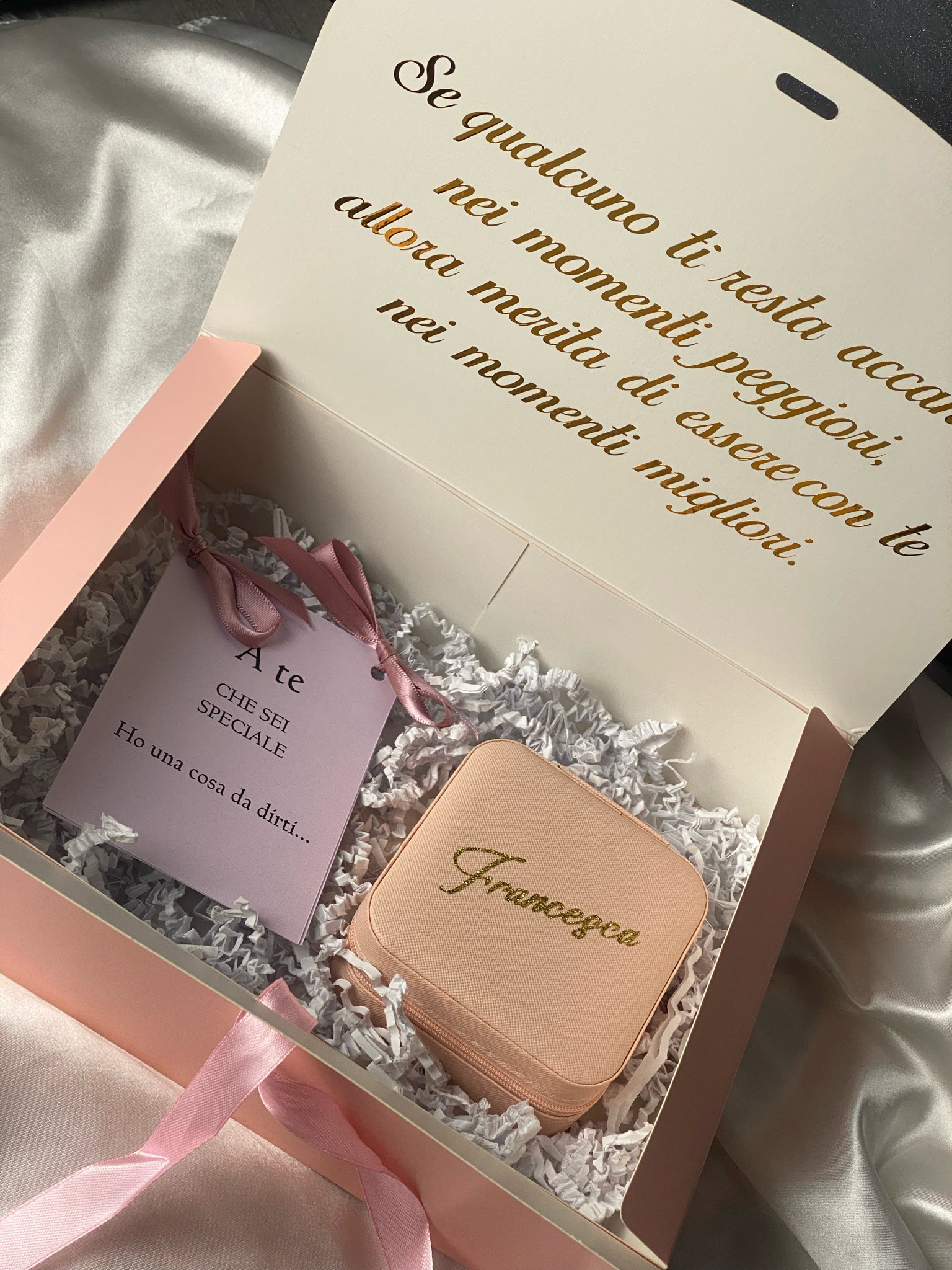 Box con portagioie e libricino