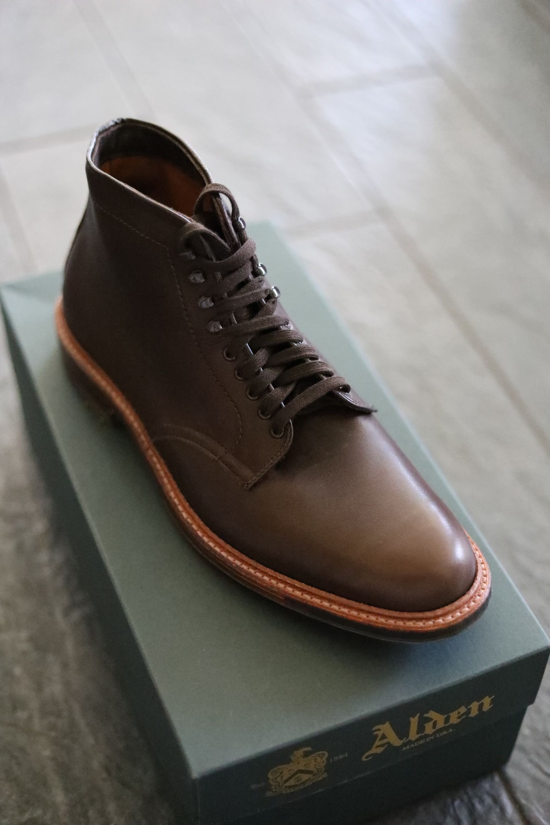 Alden 4512hc - Brown Rusticalf Plain Toe Boot
