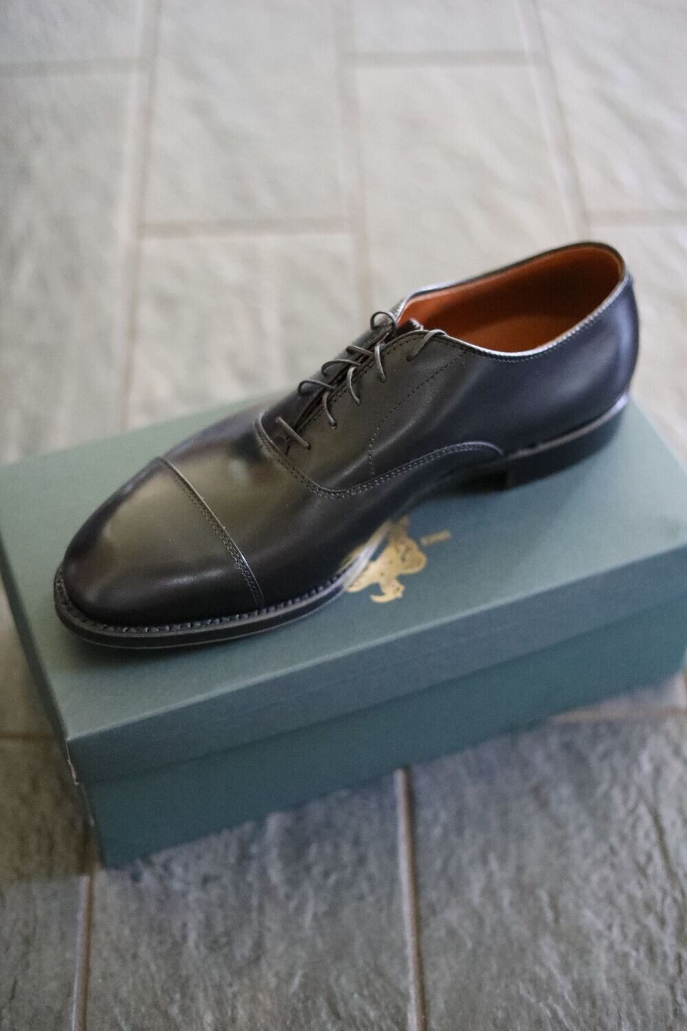 Alden 907 - Black Calfskin Cap Toe Oxford