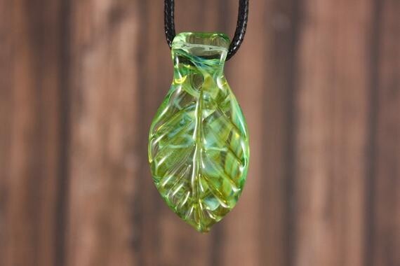 Leaf Glass Pendant