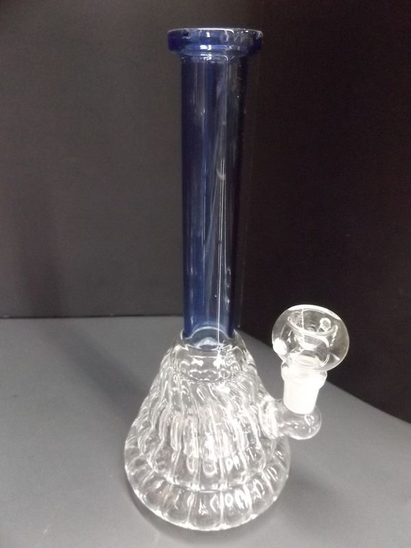 Medium Wavy Base Bong