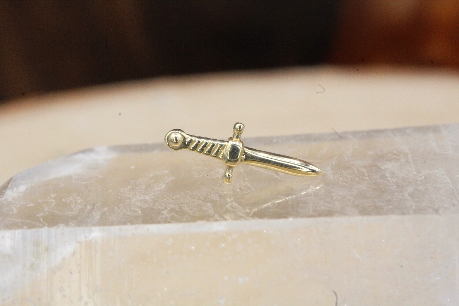 Threadless Yellow Gold Slasher Dagger Top
