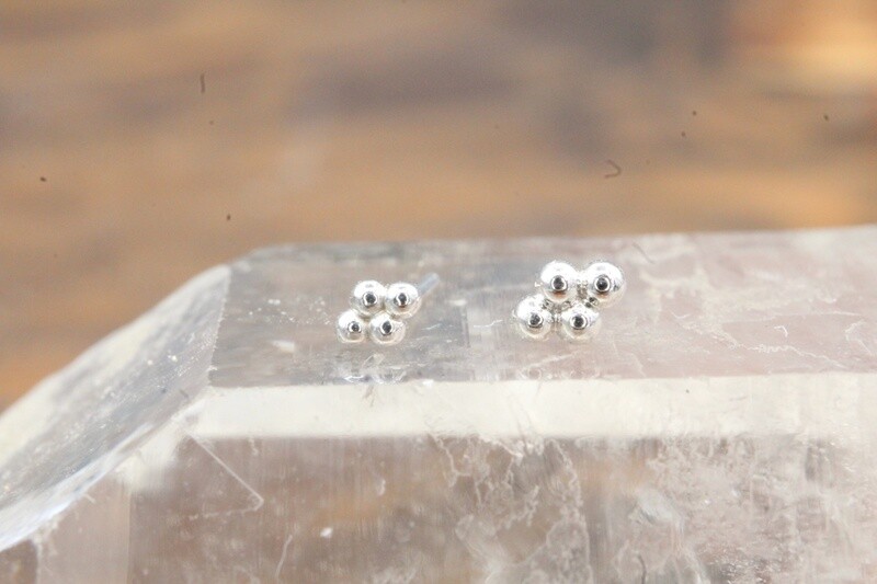 Threadless White Gold Quad Bead Top