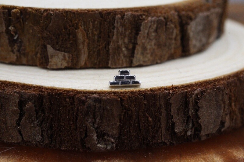 Threaded White Gold Another Brick