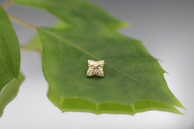 Threaded Yellow Gold Aster 04