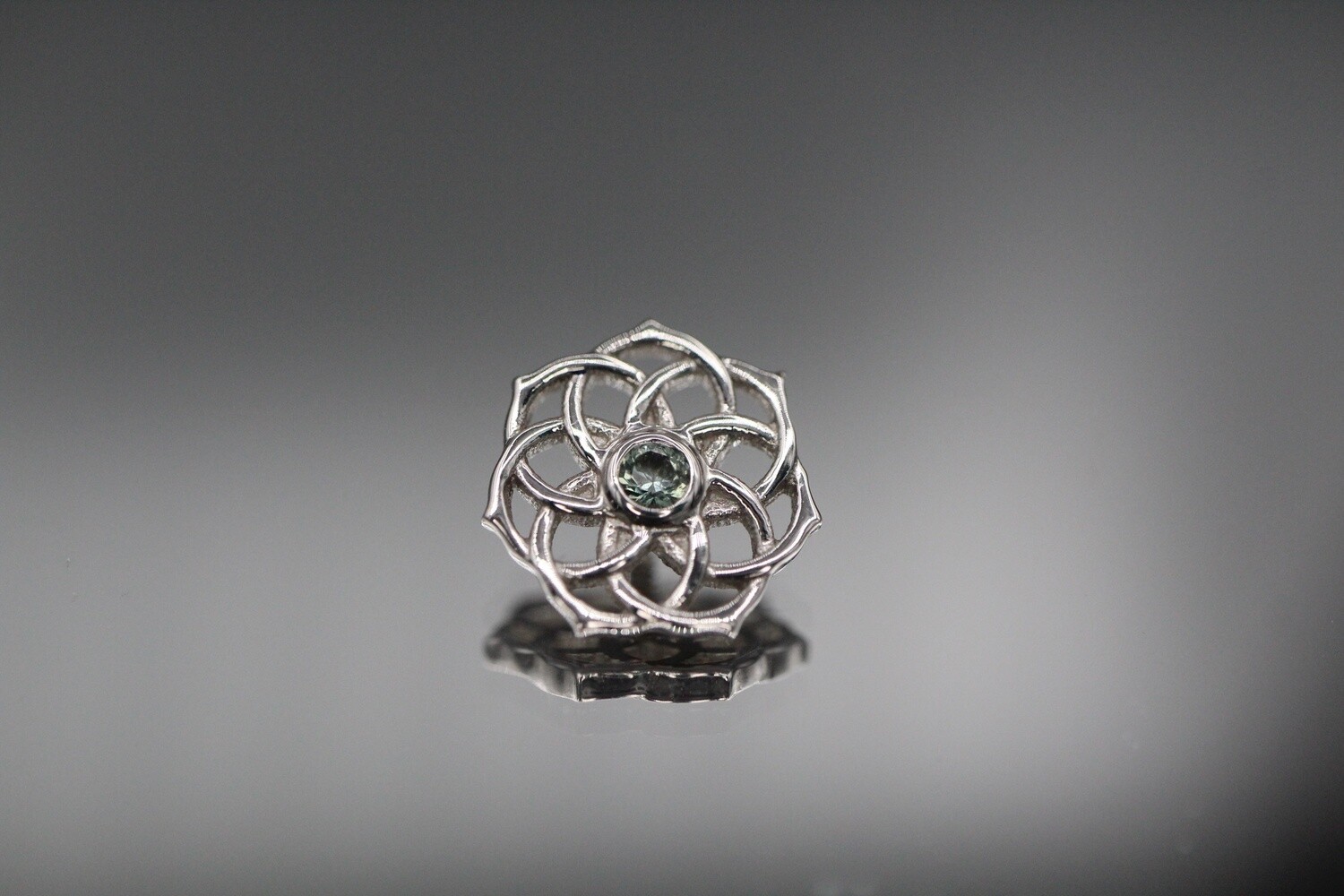 Threaded White Gold Shandra