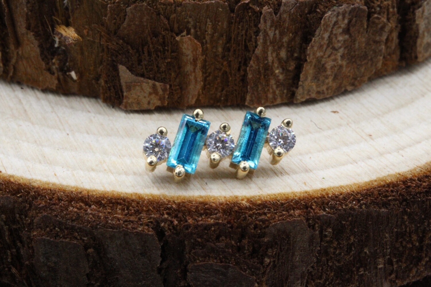Threaded Yellow Gold Divina