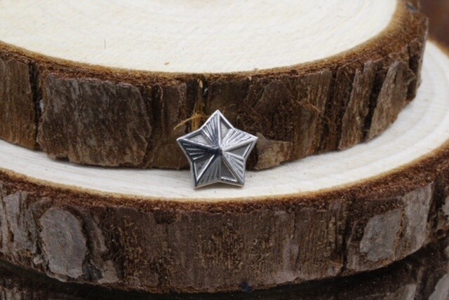Threaded White Gold Aster 05