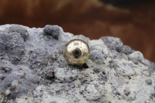 Threaded Yellow Gold Bead