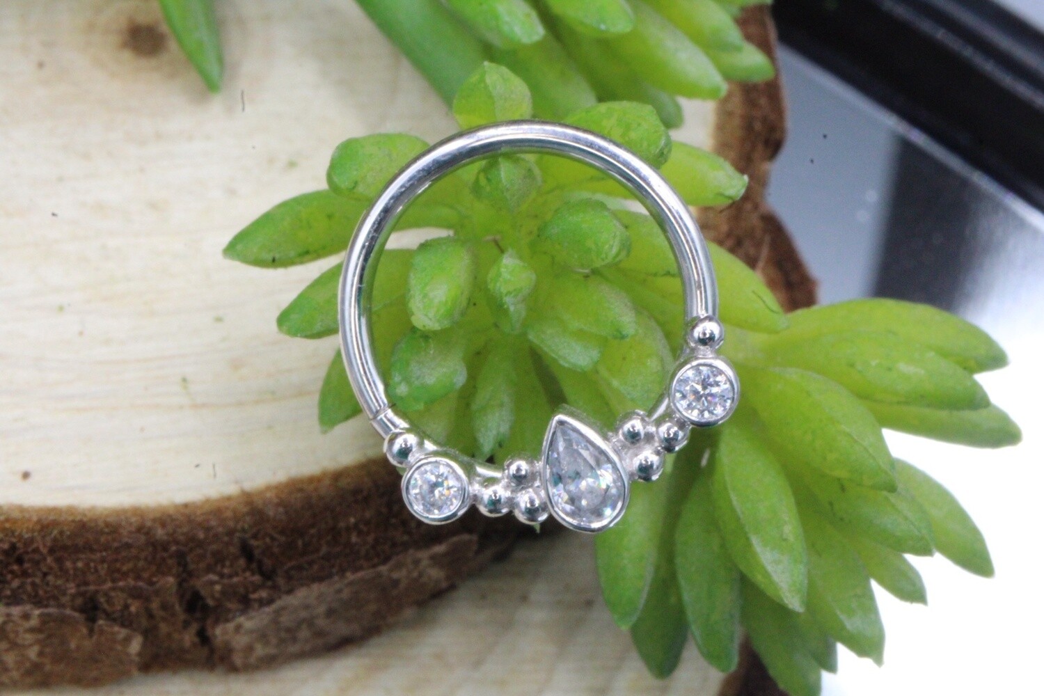 White Gold Inside Out Eden Pear