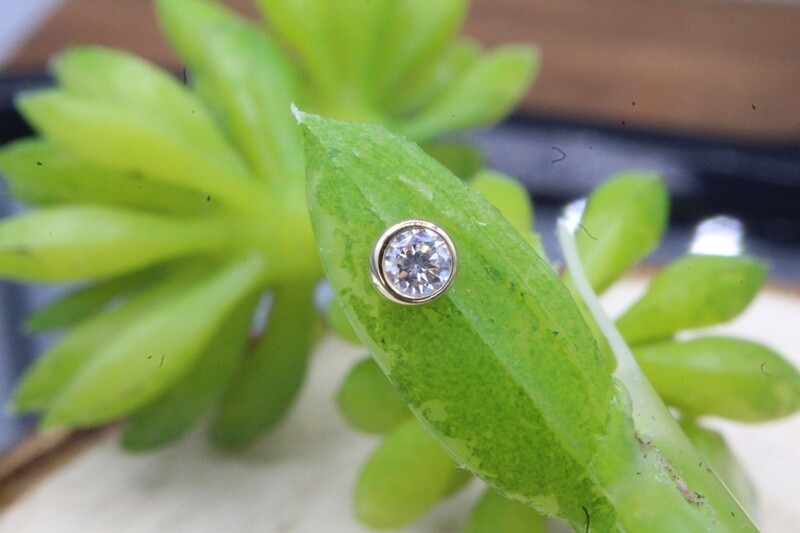 Threadless Yellow Gold Bezel Set White CZ Tops