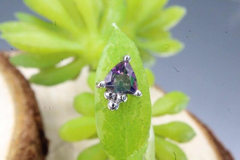 Threadless White Gold Timka