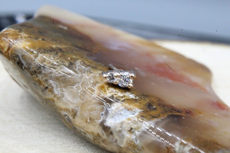 Threadless Yellow Gold Tiny Jeanie 2