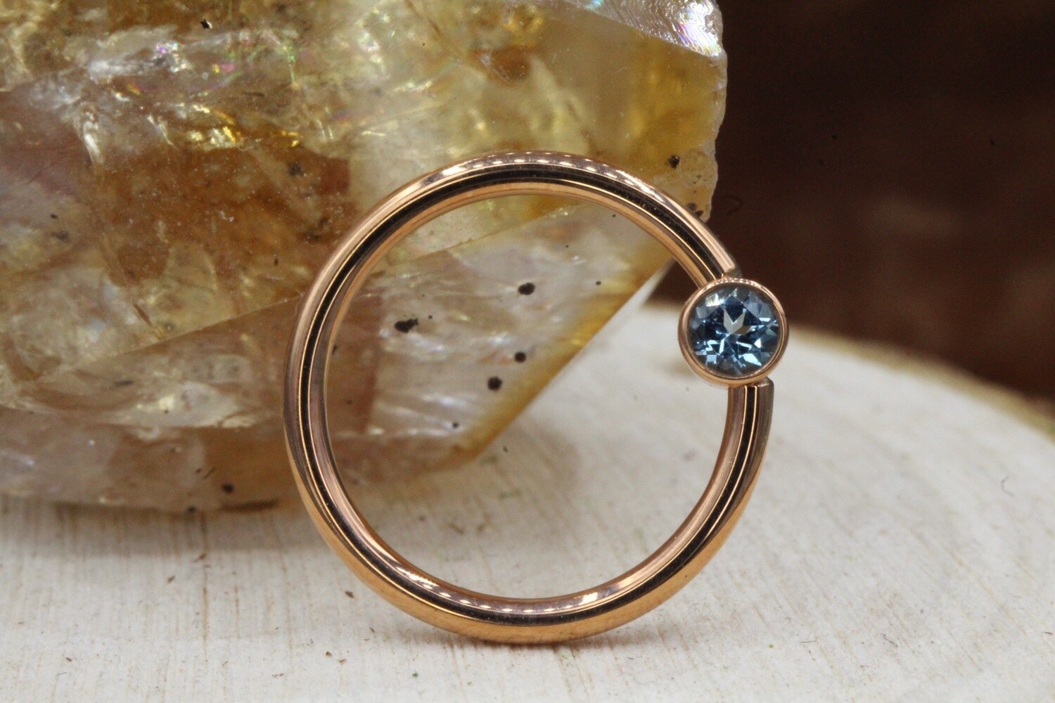 Rose Gold Fixed Bezel Seam, Size: 16g 7/16&#39;&#39;, Stone Size: 2.5mm, Stone: Swiss Blue Topaz (AA)