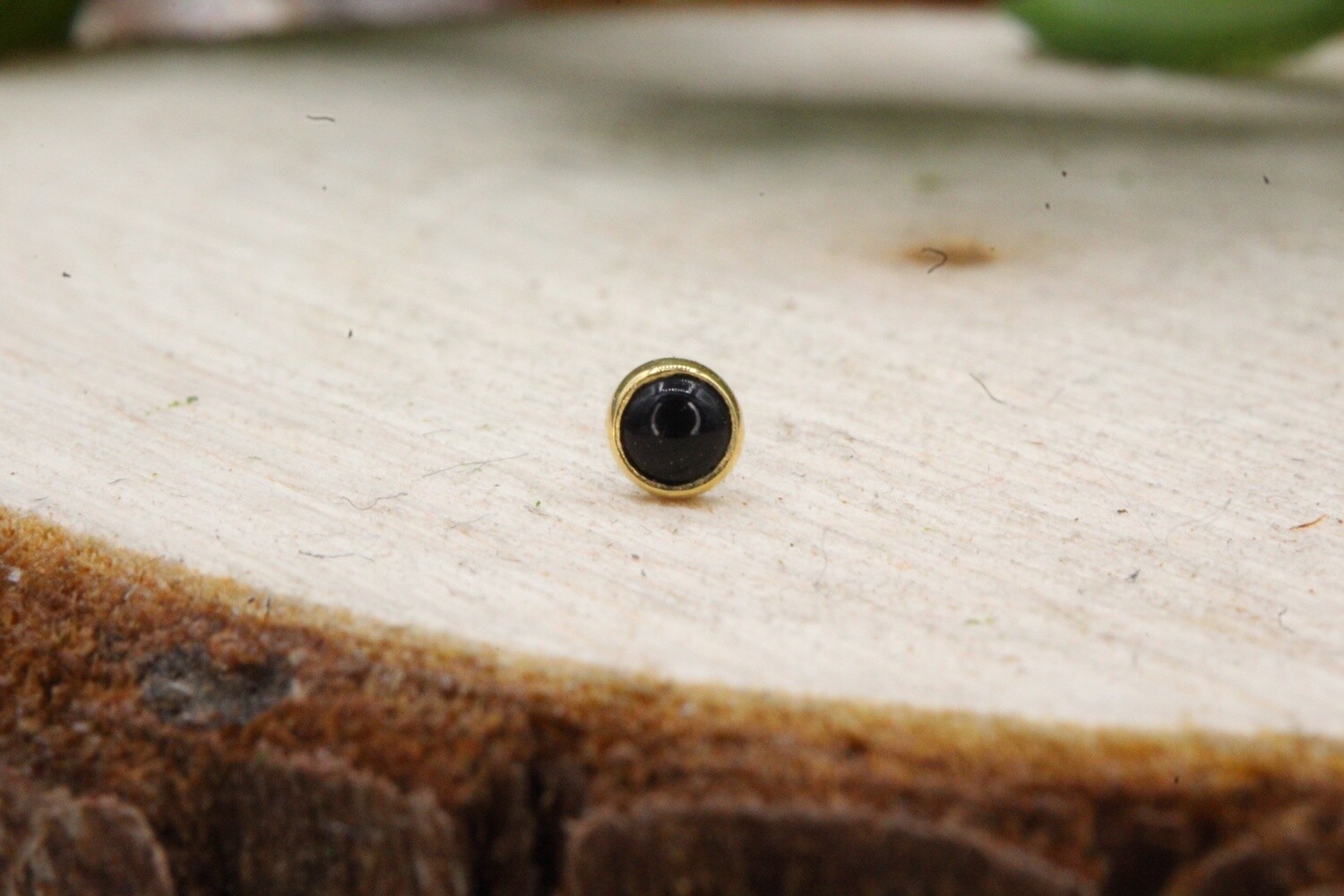 Threadless Yellow Gold Cup Cabochons, Size: 2.5mm, Stone: Black Onyx