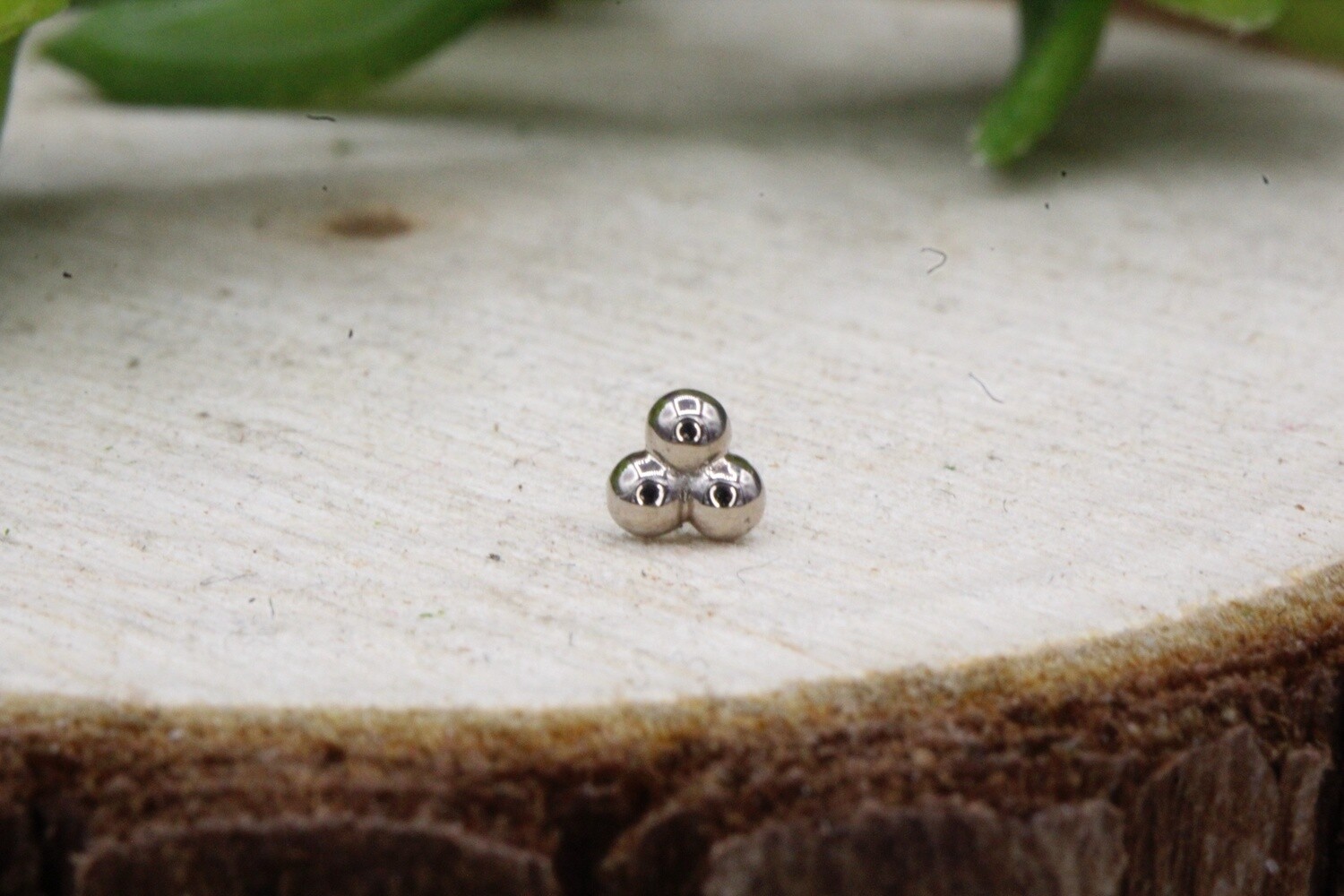 Threadless White Gold Multi-Bead Cluster, Type: 3 Bead