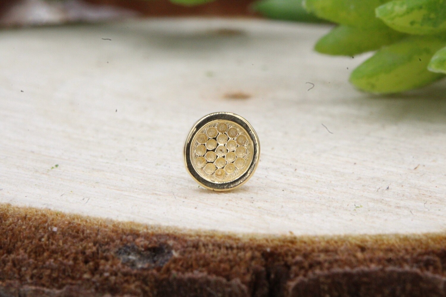 Threadless Yellow Gold G-Hammered Shapes, Type: Disc