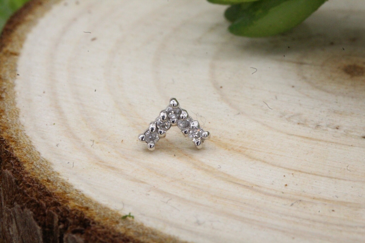Threadless White Gold Gem Apex, Stone: White Diamond