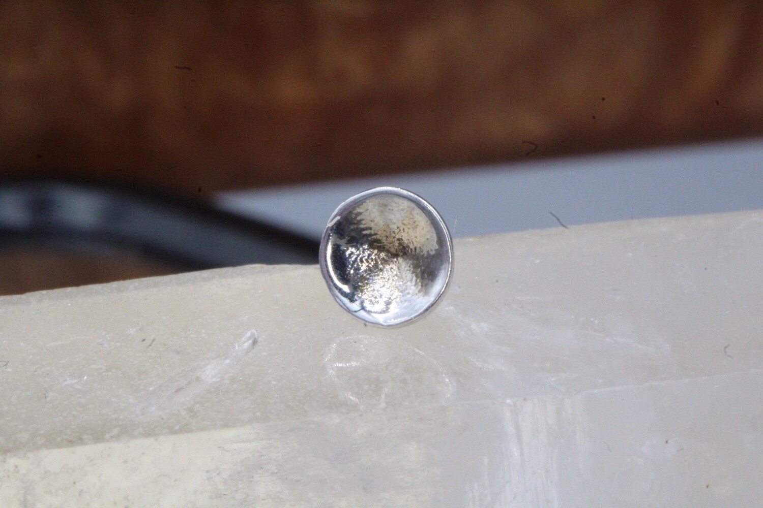 Threadless White Gold Singing Bowl Top